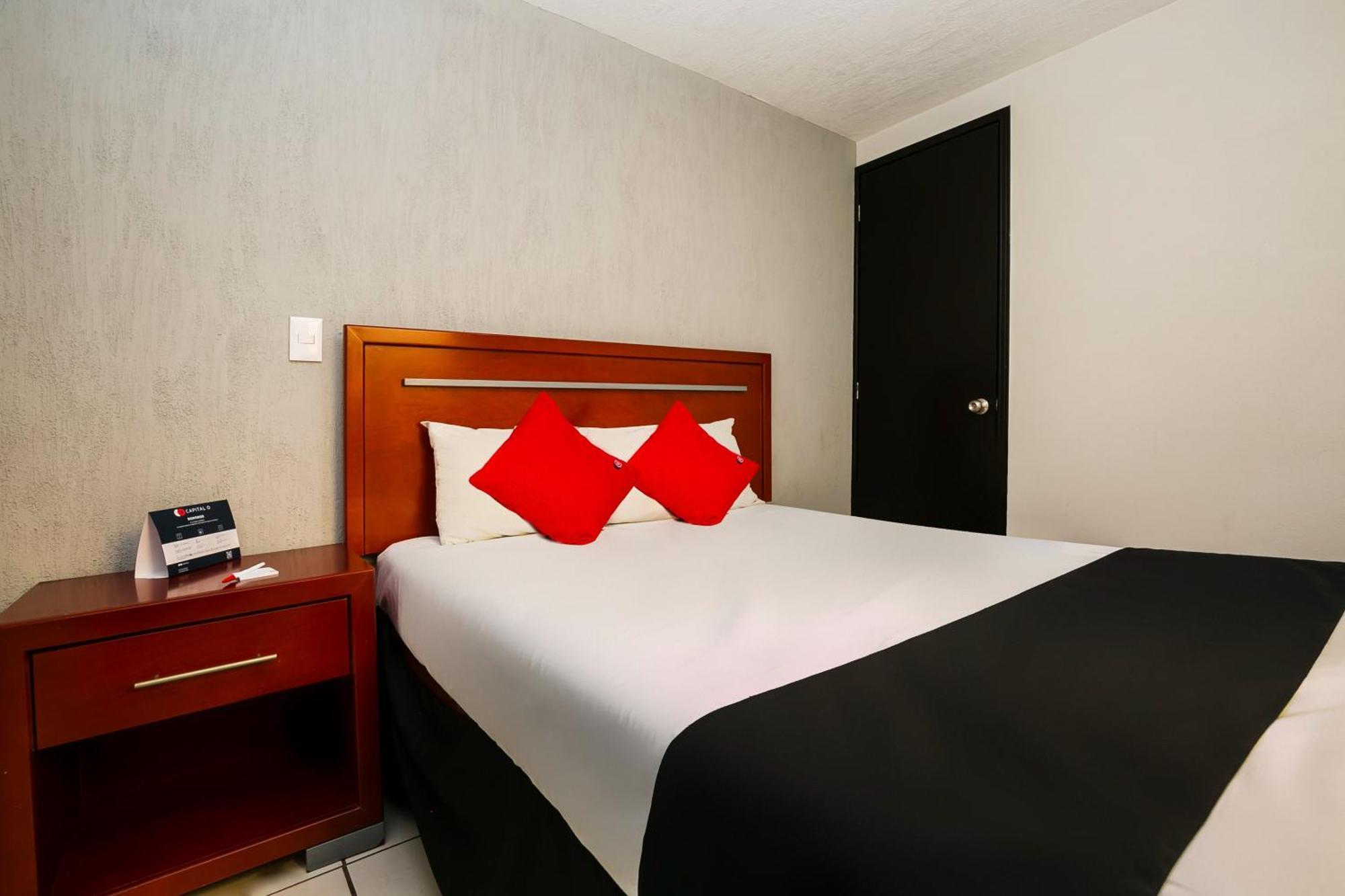Capital O Victoria Hotel Morelia