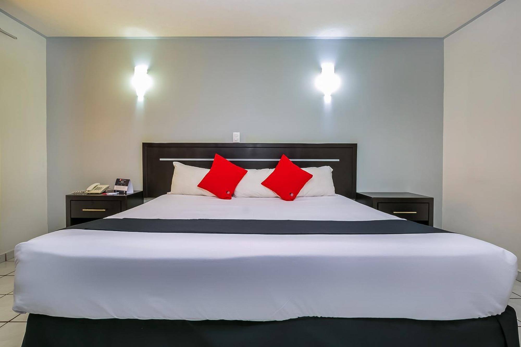 Capital O Victoria Hotel